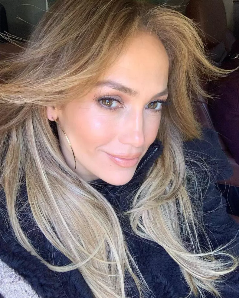 Daily Instagram Posts