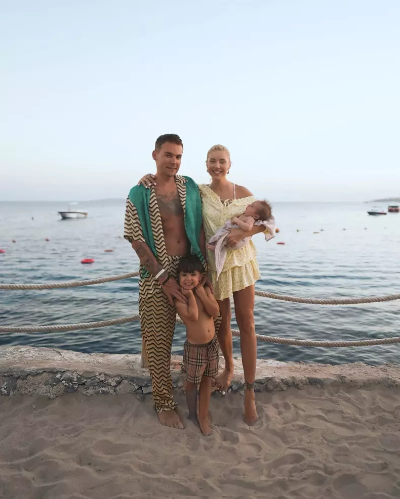 Alina Ceusan si familia