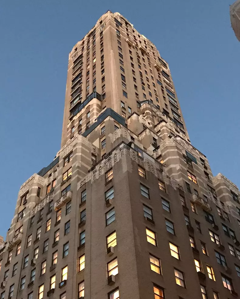 Aleg acelasi hotel in New York