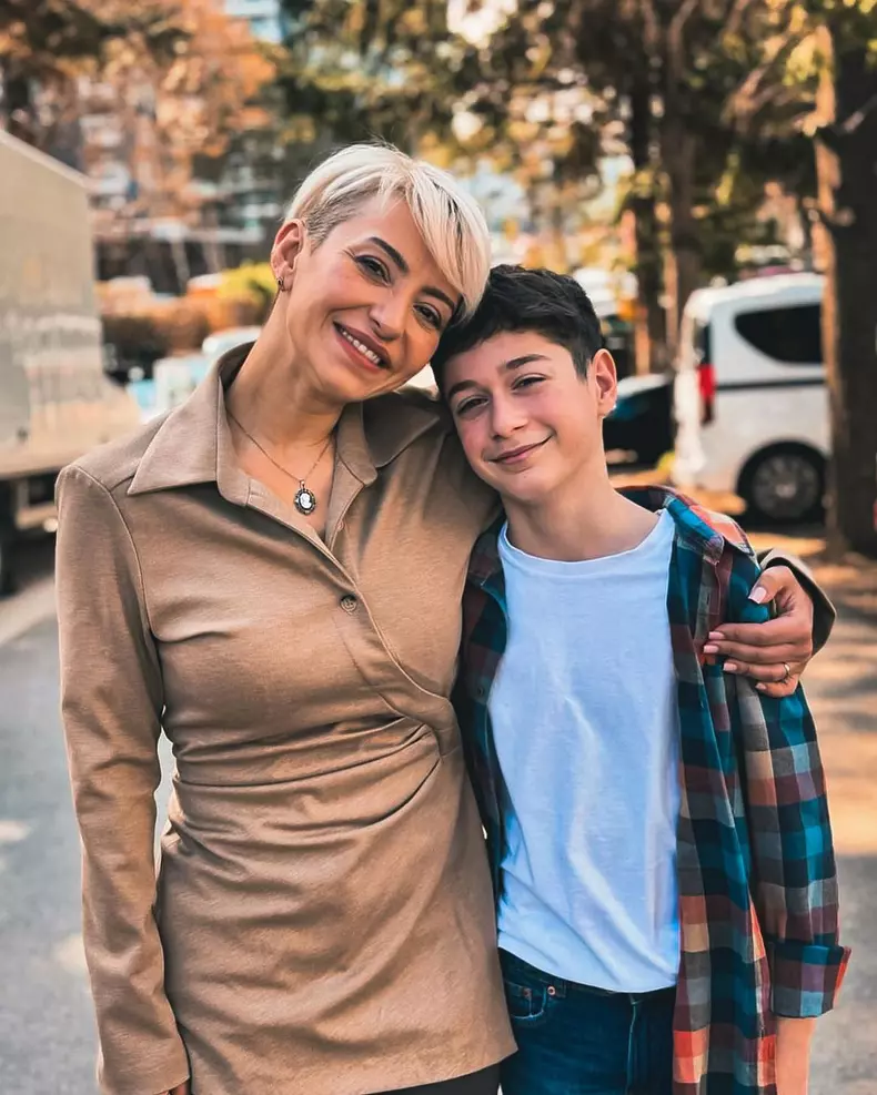 Giulia joacă în filmul Noaptea lui Vlad (4)
