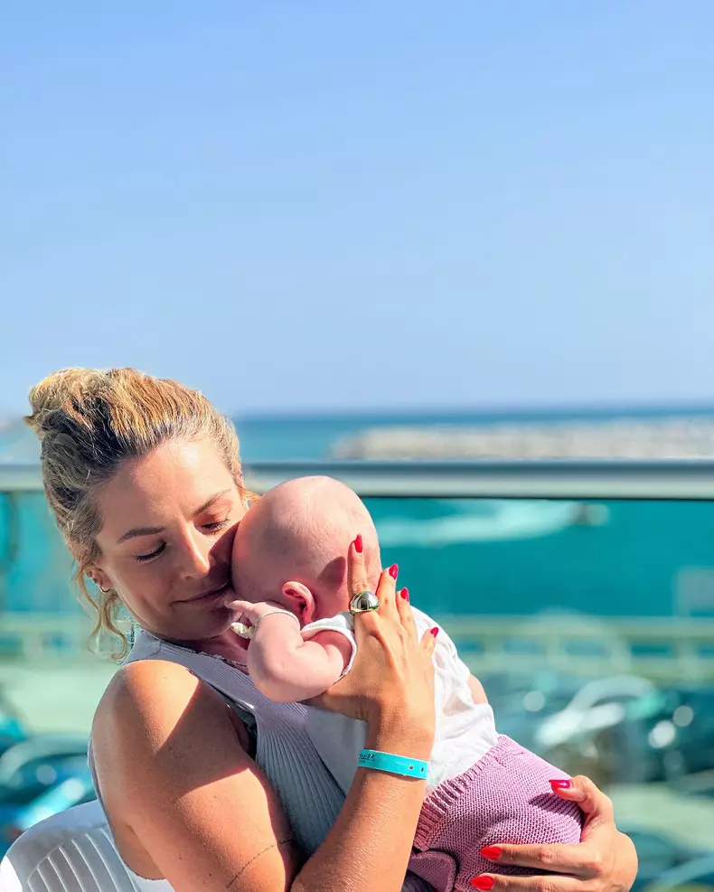 1. Victoria Raileanu și fiica ei