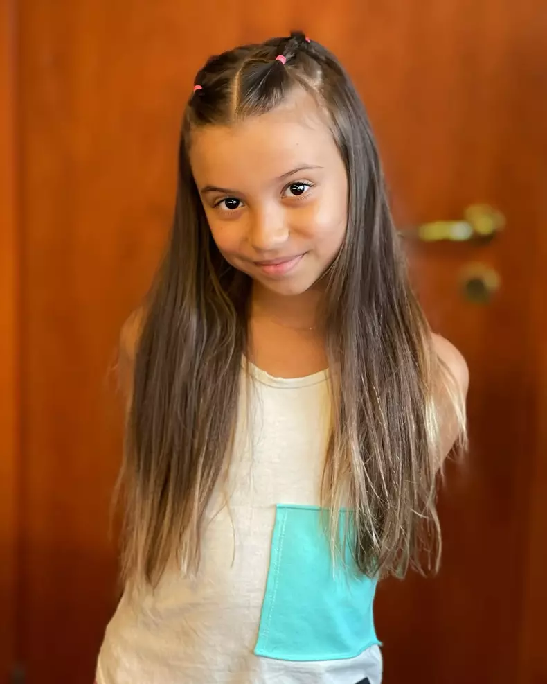 Giulia Anghelescu și fiica ei, Antonia (10)