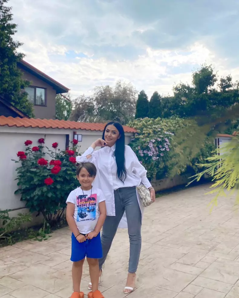 Andreea Mantea si David, fotografii postate pe Instagram (1)