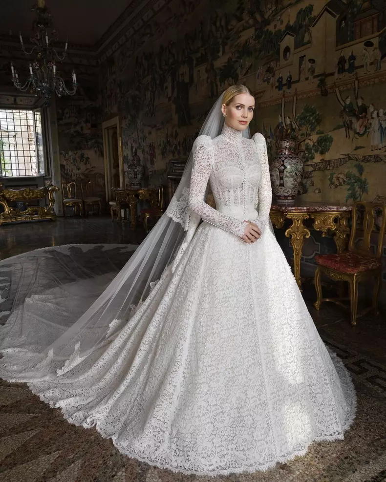 Kitty Spencer, nepoata prințesei Diana, s-a căsătorit cu milionarul Michael Lewis. Ce rochie a ales (2)