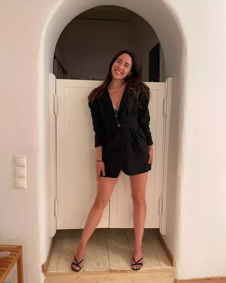 Cum arată fiica celebrului Eros Ramazzotti. Aurora Ramazzotti are 24 de ani și face furori pe plajă, în costum de baie (7)