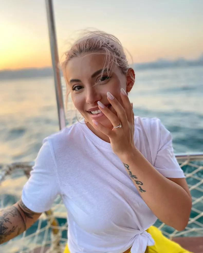 Nicoleta Nucă a fost cerută de soție la Istanbul. Cum arată inelul de logodnă (1)