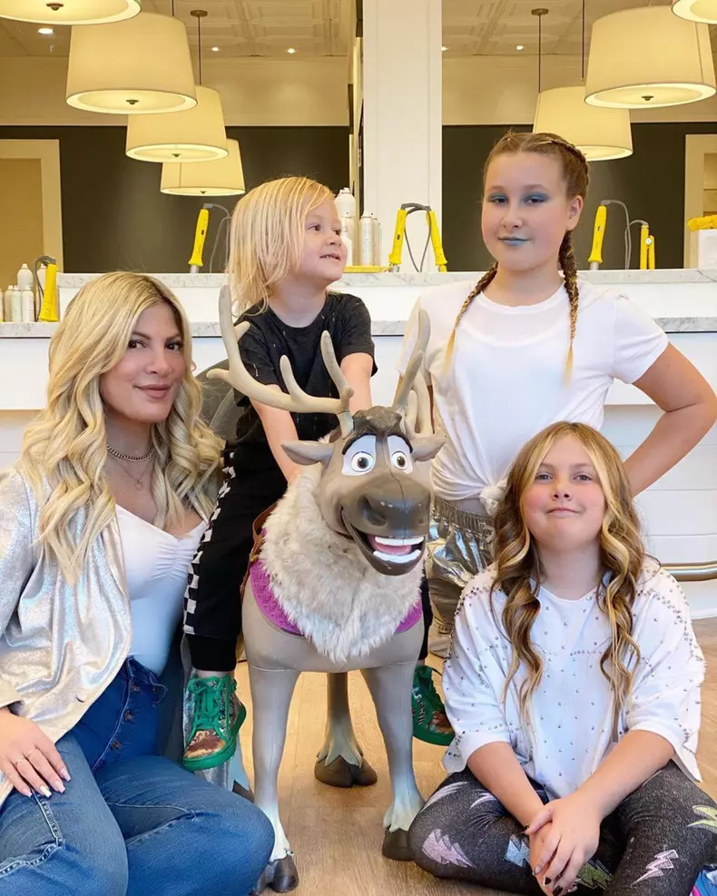 Tori Spelling, dezvăluiri despre boala cu care a fost diagnosticată fiica ei