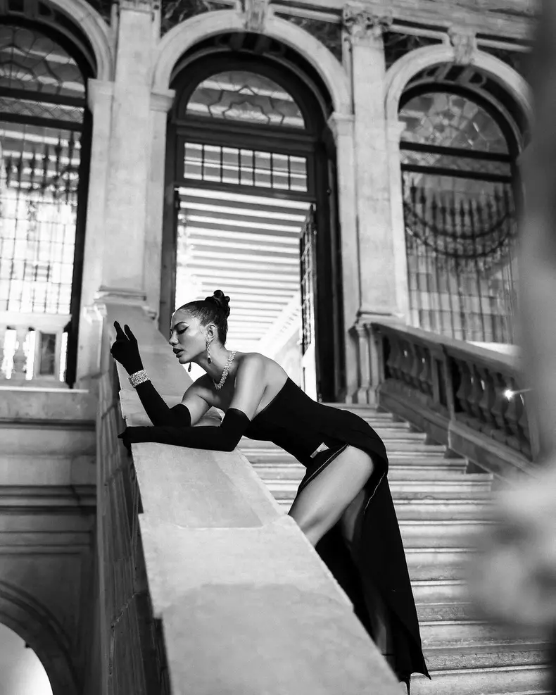 Demet Özdemir, premiată la Festivalul de Film de la Veneția. Cum a strălucit turcoaica