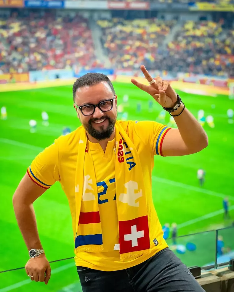 Câți bani a primit Andra pentru intonarea imnului României pe Arena Națională. Artista a răspuns curiozității fanilor (4)