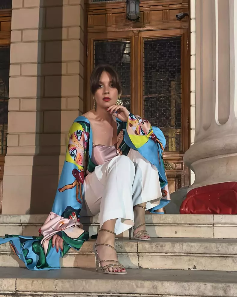 Diana Dumitrescu vrea să treacă la altă religie  (3)