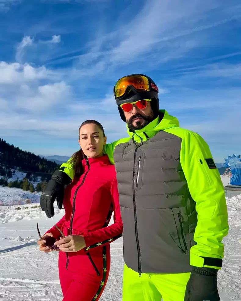 Burak Özçivit vacanta 40 de ani (6)