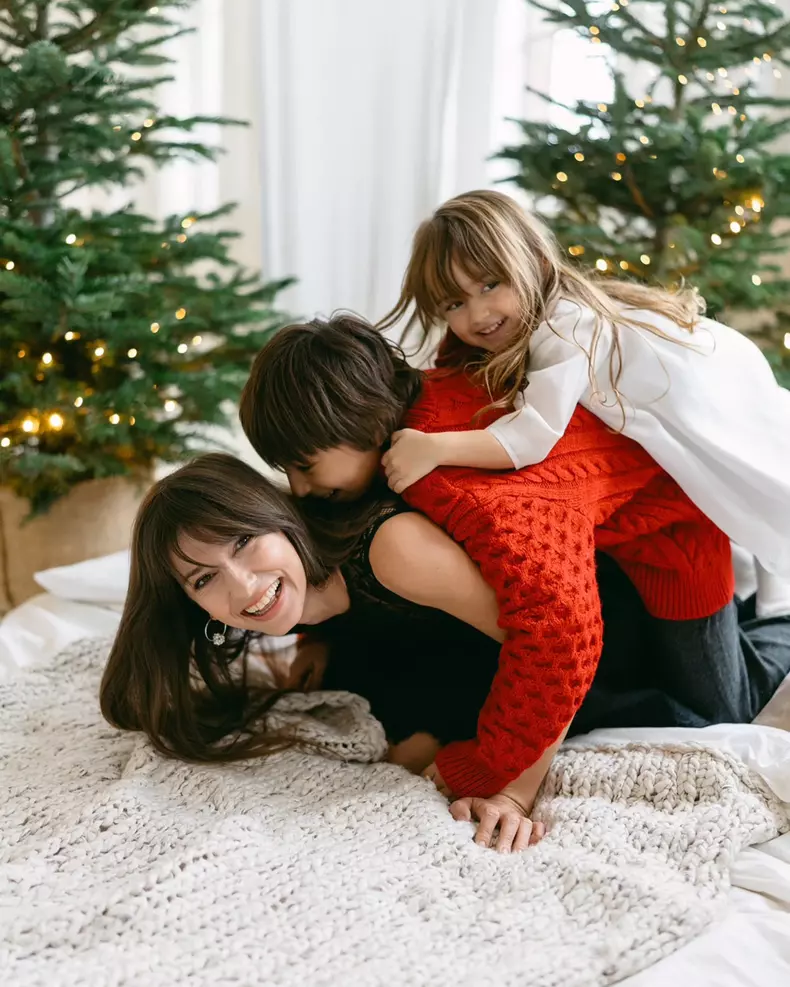 Dana Rogoz, sedinta foto de Craciun 2024 (6)