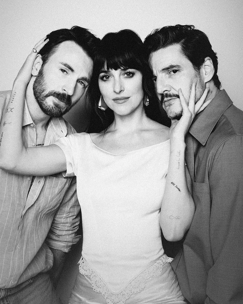 Pedro-Pascal-Dakota-Johnson-Chris Evans-Materialiștii (5)