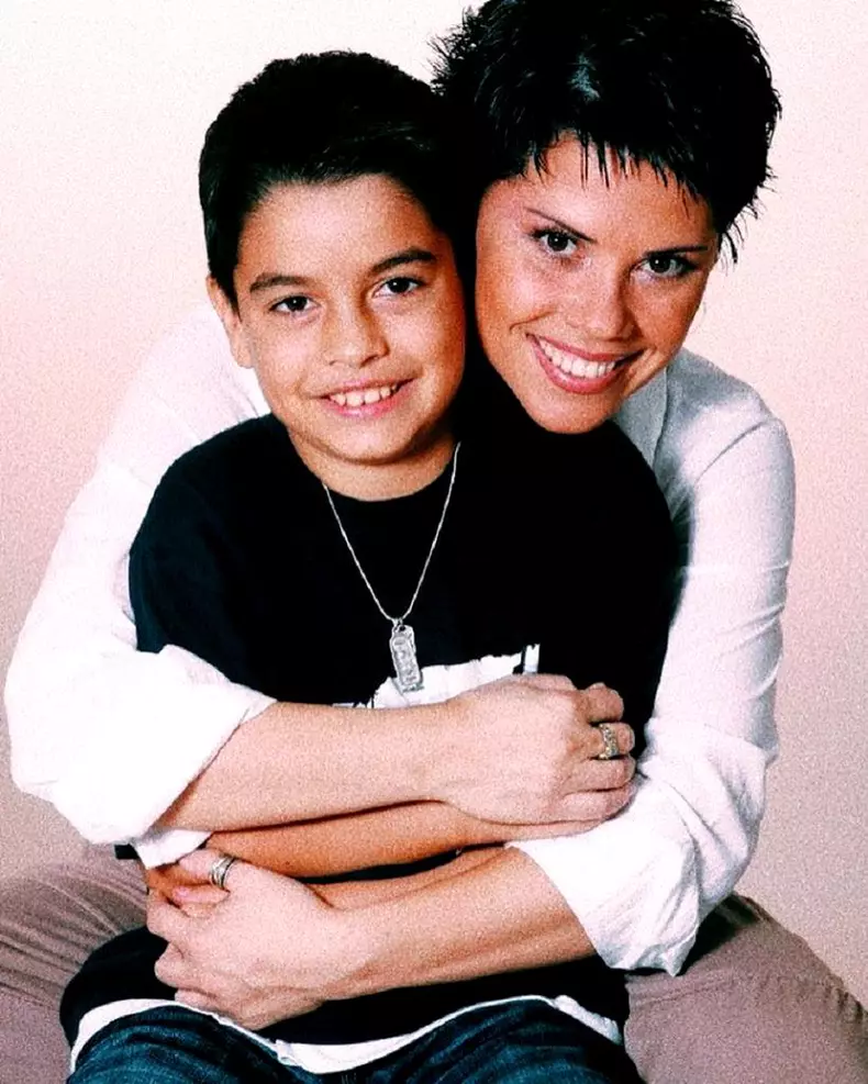 David-Pu_ca_-_i-Lumini_a-Anghel-2-820x1024