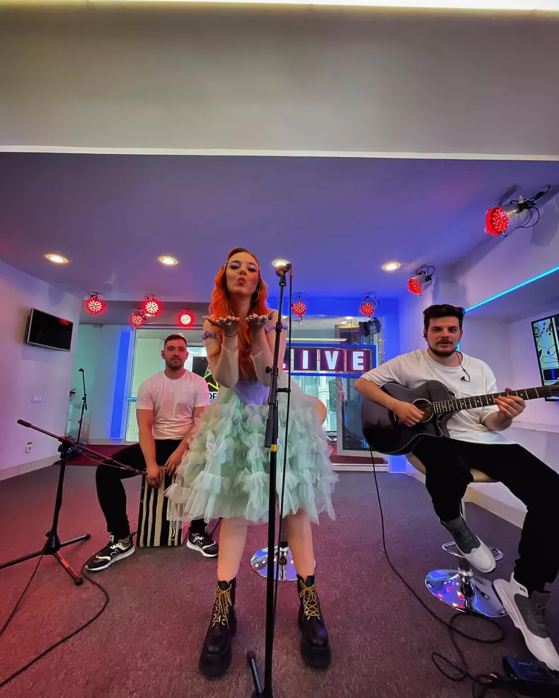 olivia-addams-operatie-5