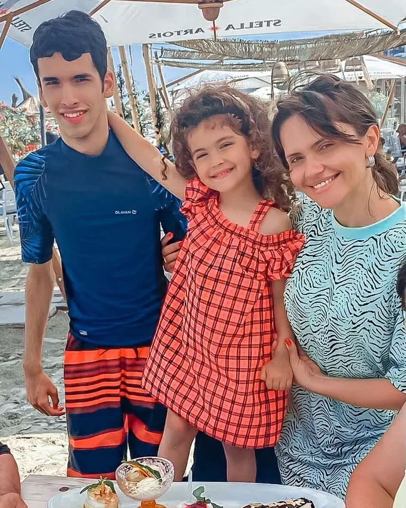 madalin-ionescu-doliu-a-murit-tatal-4