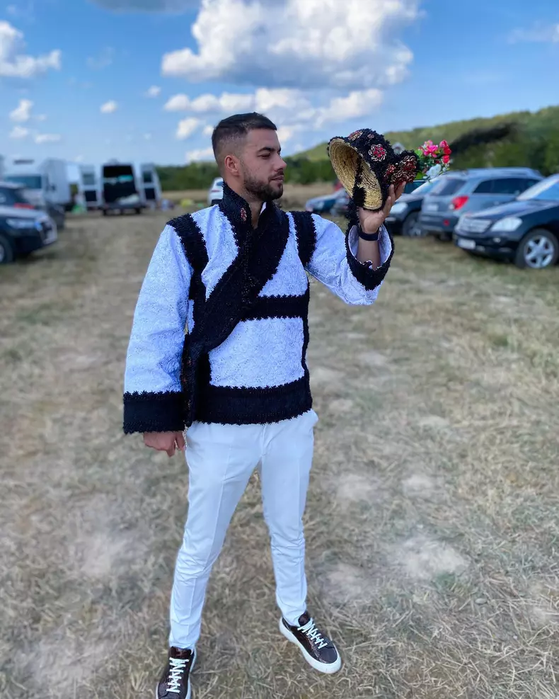 240438754_991256914749280_4493242365338218791_n