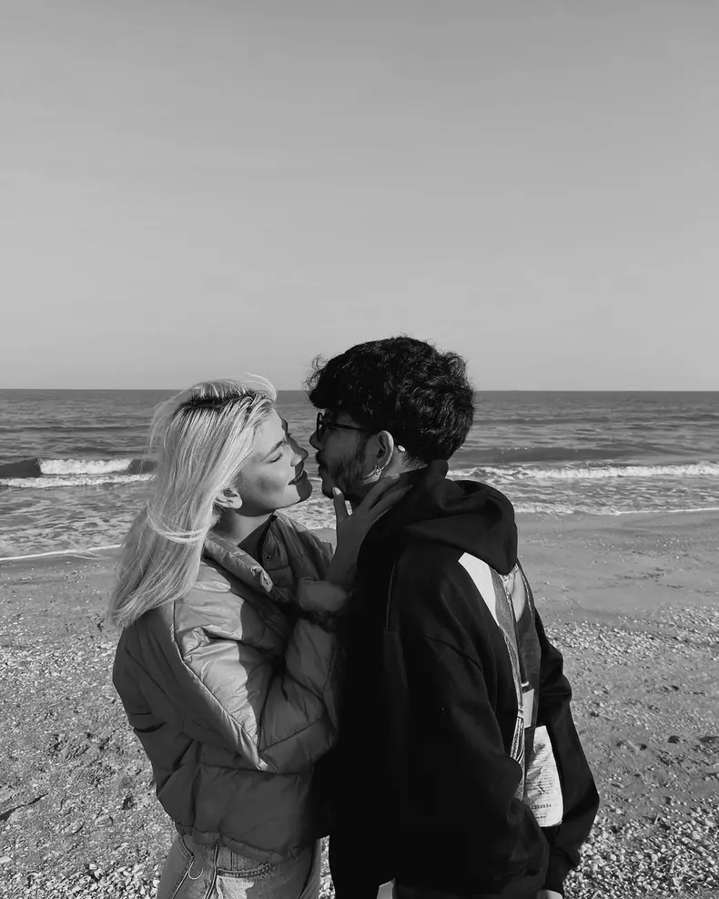 Laura-Giurcanu-iubit