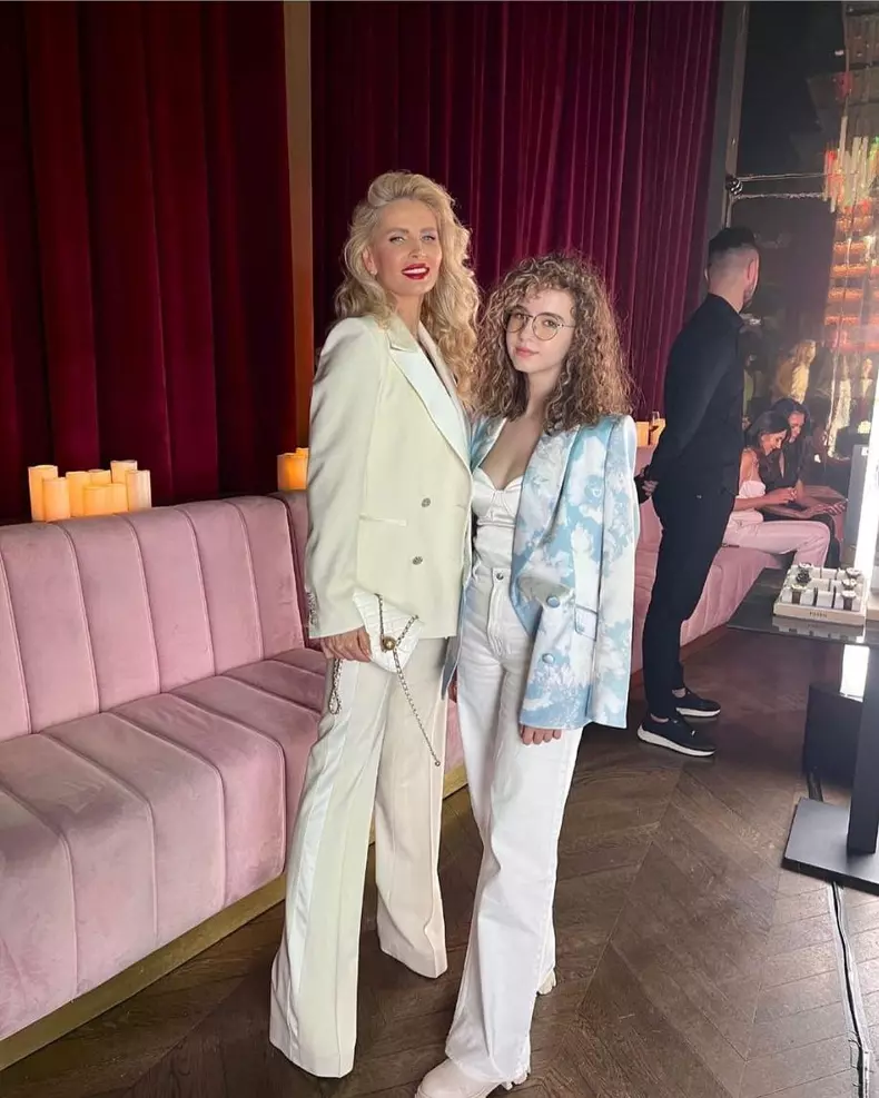 Andreea-Banica-fiica-4