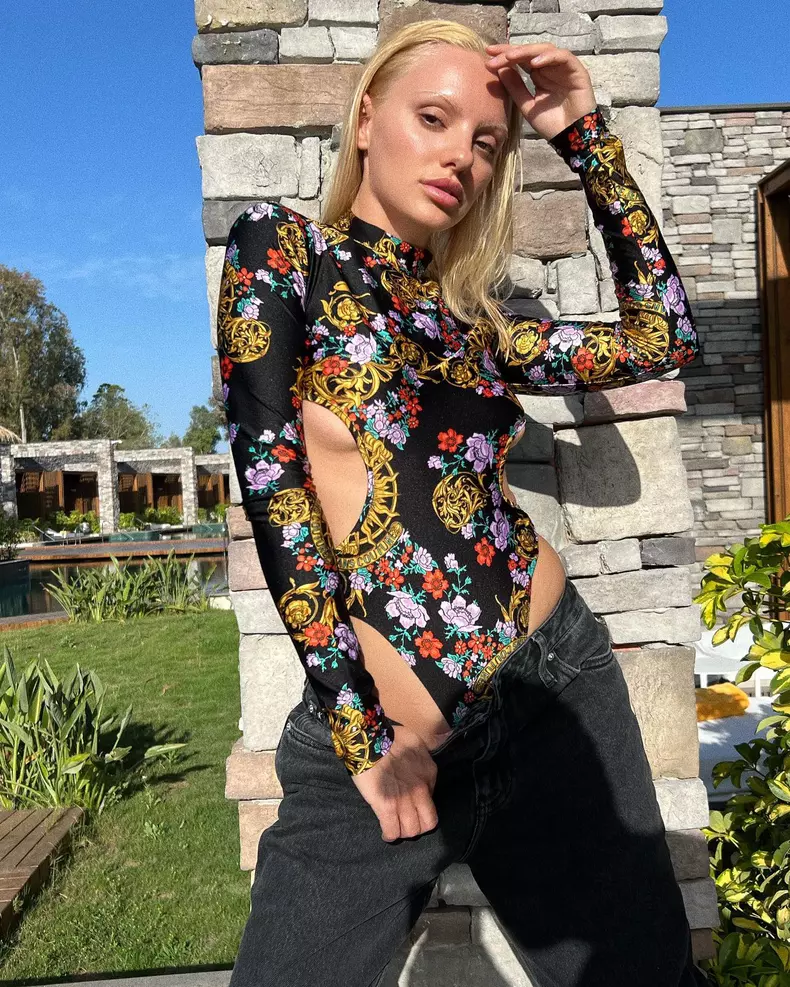 Alexandra casatrorie