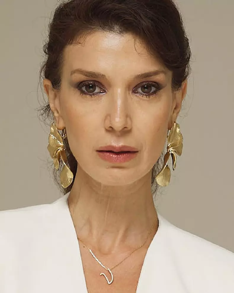 alina chivulescu 4