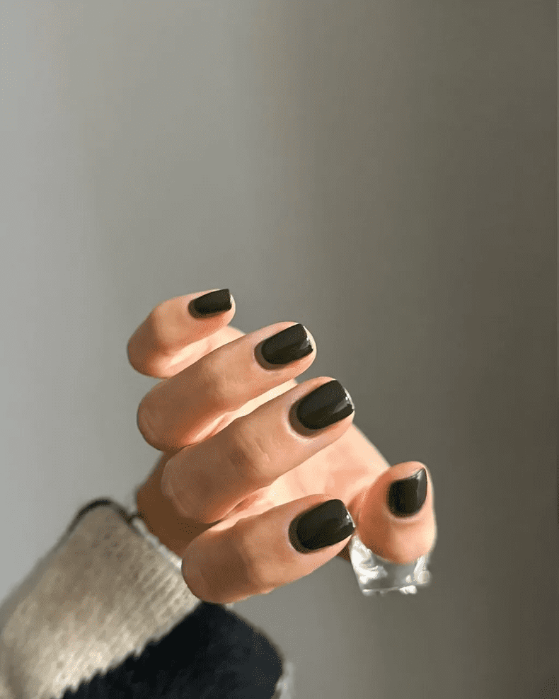 Culori de unghii care se potrivesc tuturor nuanţelor de piele