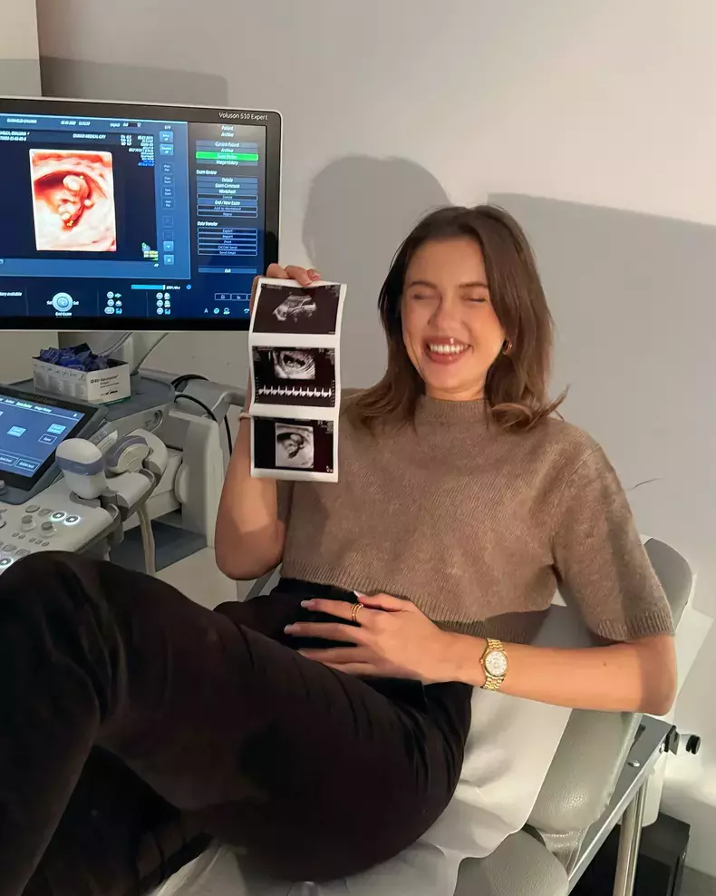 emily-burghelea-la-medic