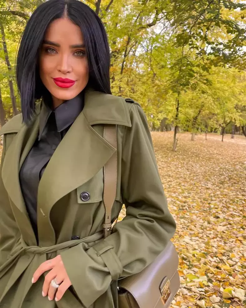 Adelina-Pestritu-8-819x1024-1