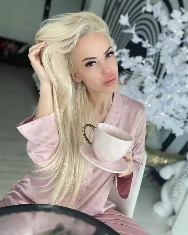 Anda-Adam-1-819x1024-1