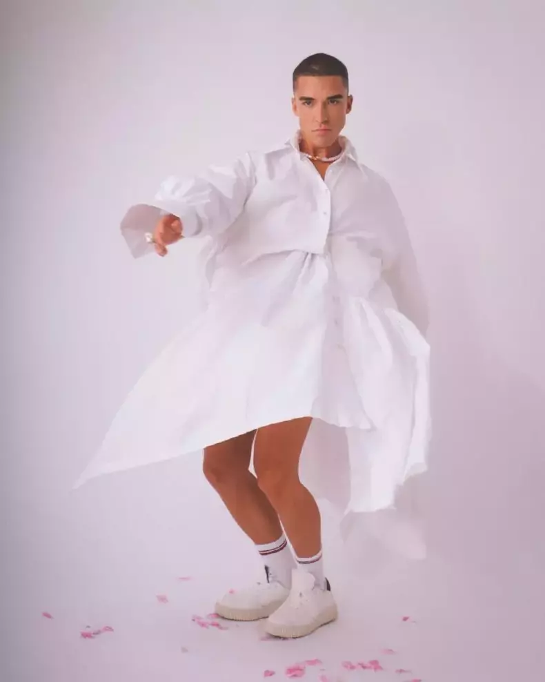 Cu-ce-se-ocupa-parintii-si-sora-lui-Emil-Rengle-Survivor-4