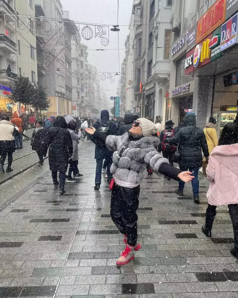 1-Mirela-Vaida-cadou