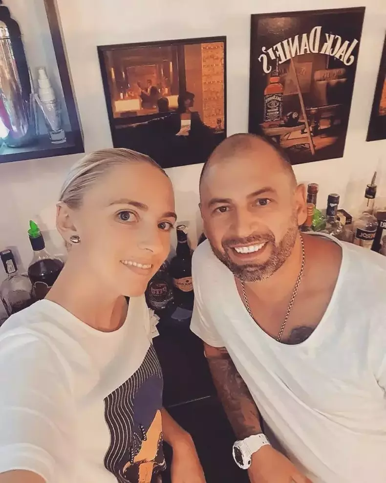 271867029_277417474304031_8794415273094535644_n-1-819x1024-1