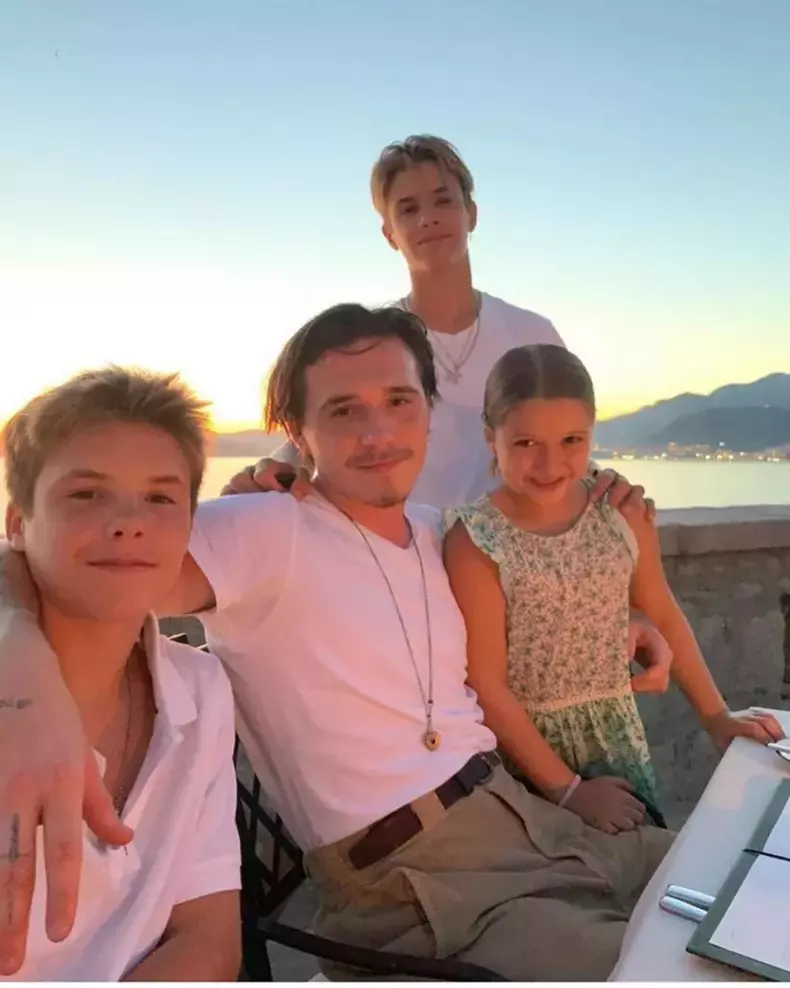 Familia-Beckham-2-819x1024-1