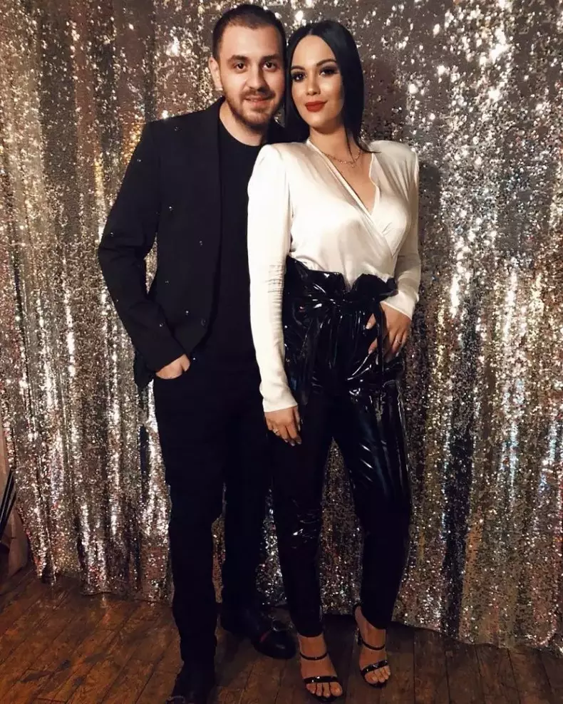 Betty-si-sotul-ei-819x1024-1