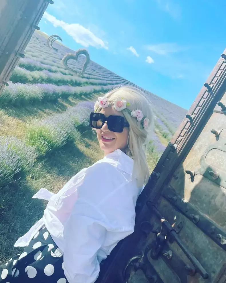 Luciana-Indre-marturisiri-emotionante-dupa-ce-a-invins-cancerul.-Cum-arata-acum-vedeta-Prima-TV-7-1024x1280-1