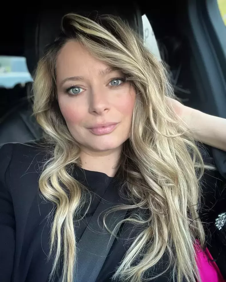 laura-cosoi-1-3-819x1024-1