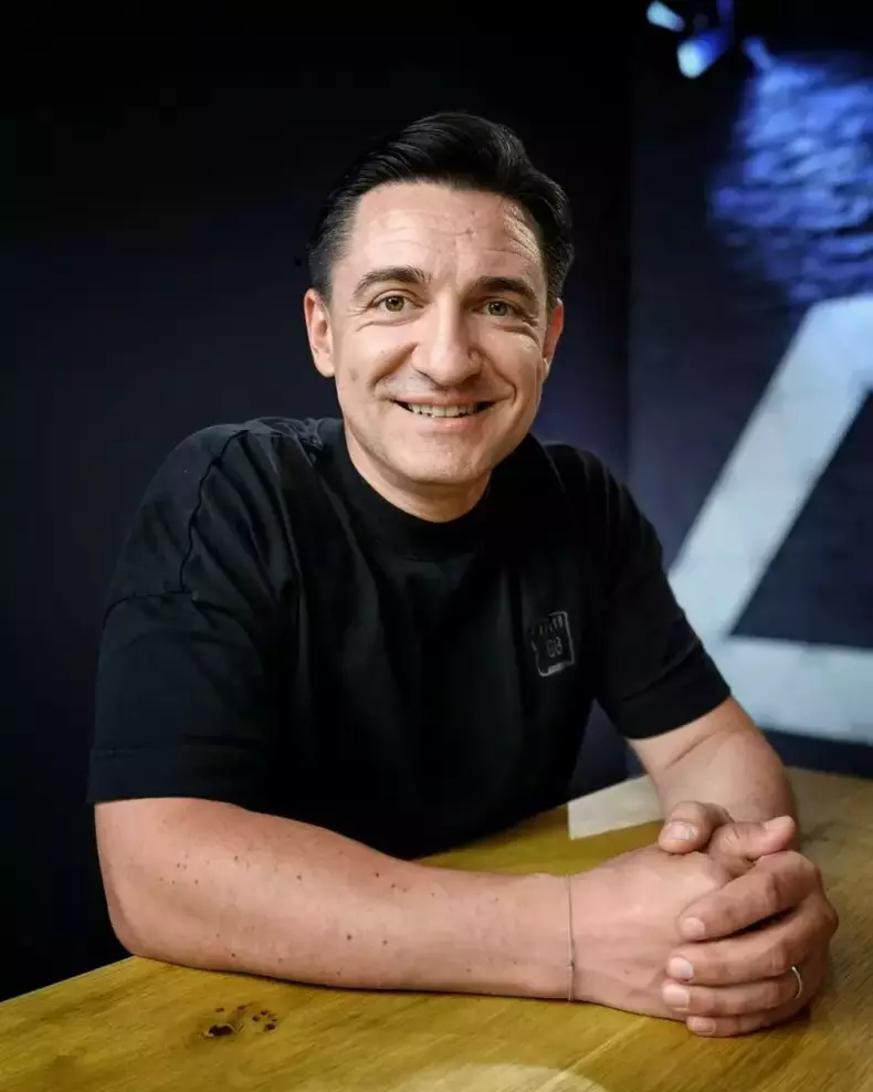 george-buhnici-2-2-819x1024-1