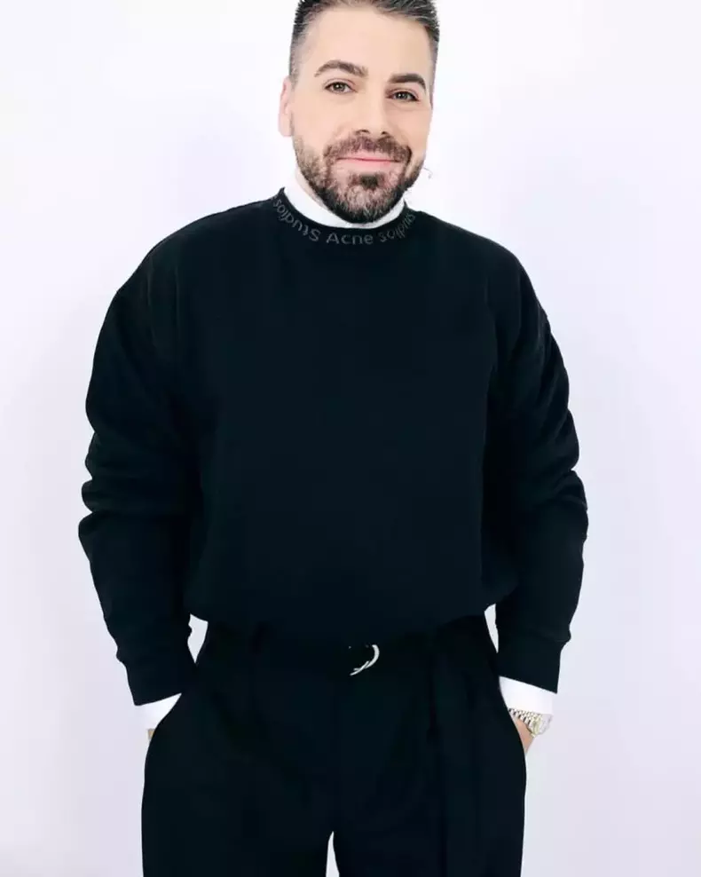 maurice-munteanu-6-819x1024-1