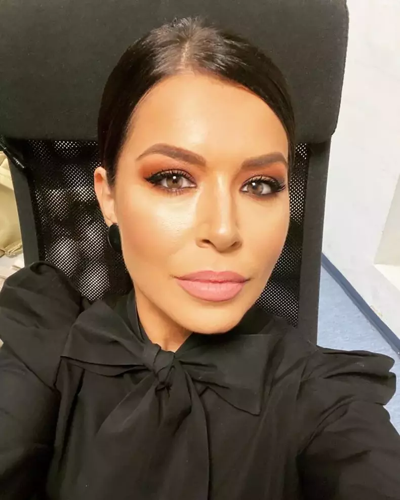 Simona-Patruleasa-1-819x1024-1