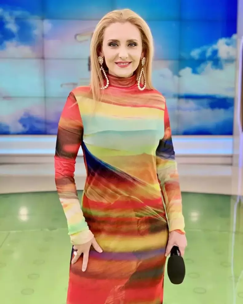 alina-sorescu-5-1-819x1024-1