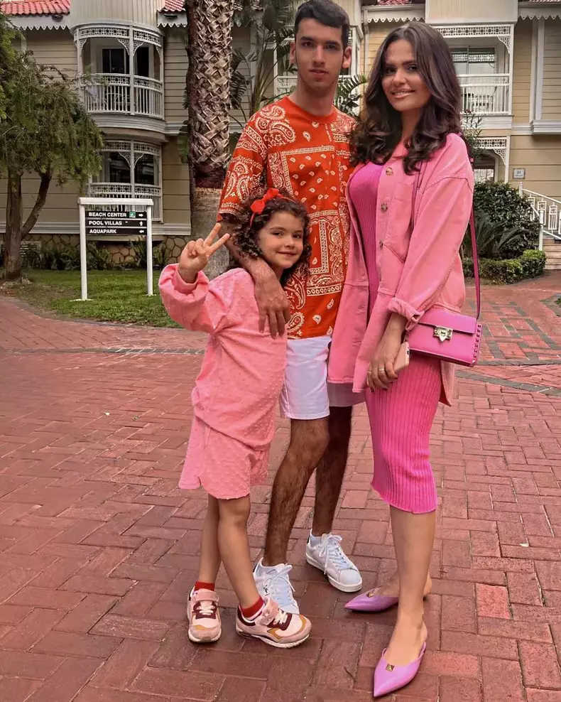 cristina-siscanu-7-819x1024-1