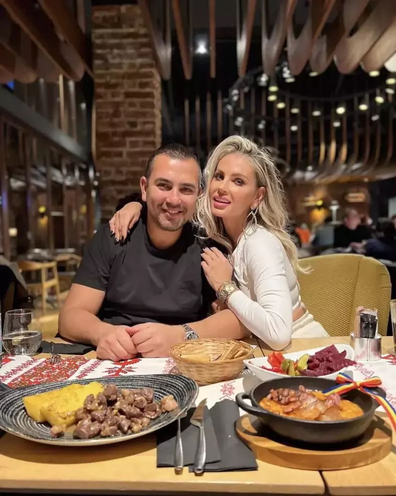 andreea-banica-si-lucian-mitrea-2-819x1024-1