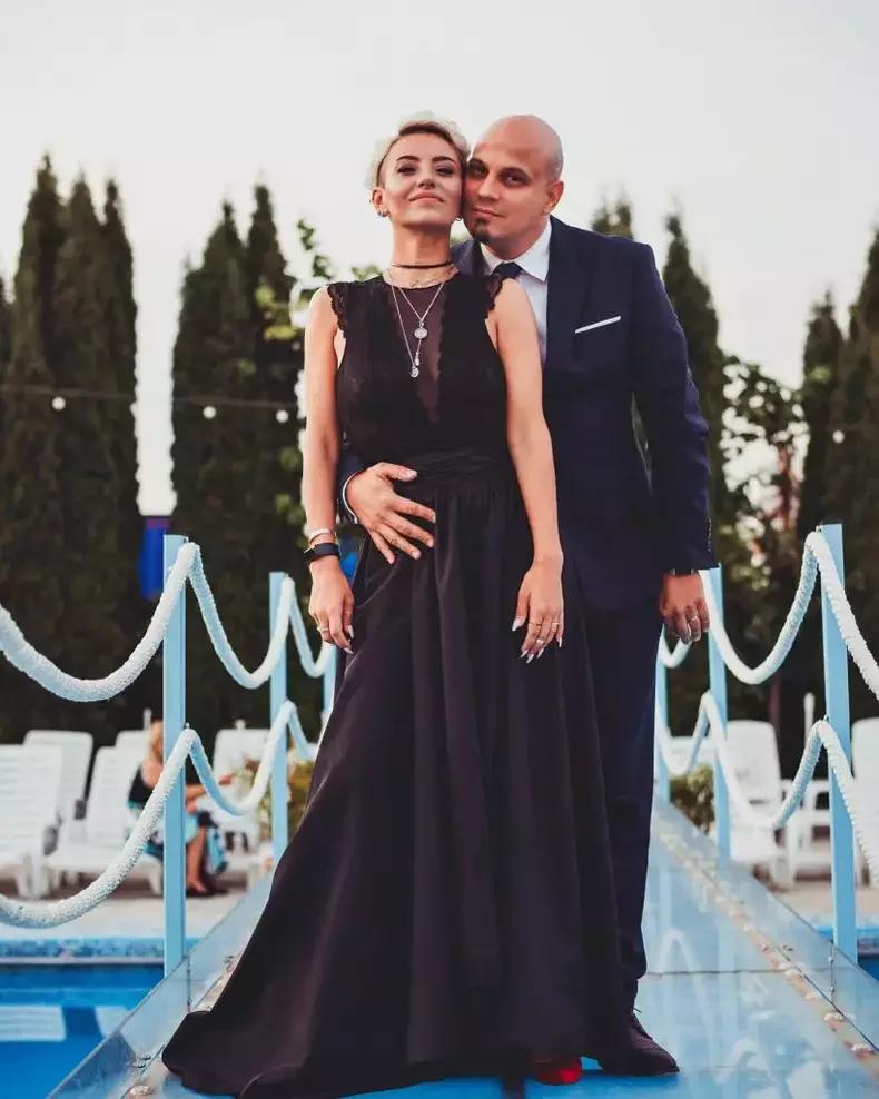 giulia-anghelescu-1-819x1024-1