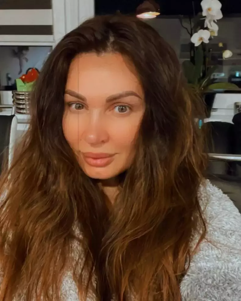 nicoleta-luciu-8-819x1024-2