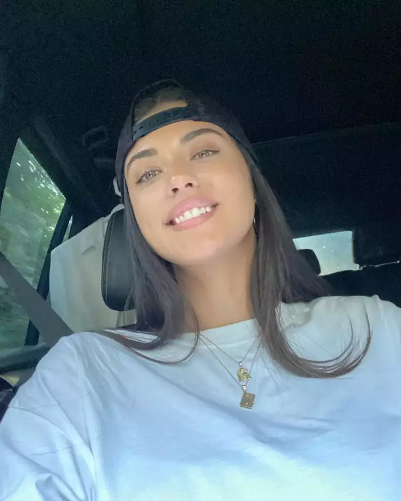 antonia-1-1-819x1024-1