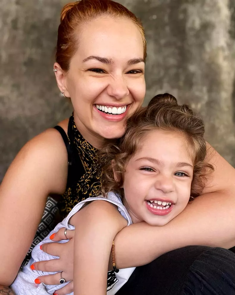 feli si nora