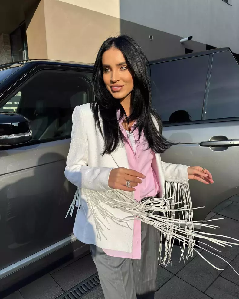 adelina-pestritu-fara-silicoane-6