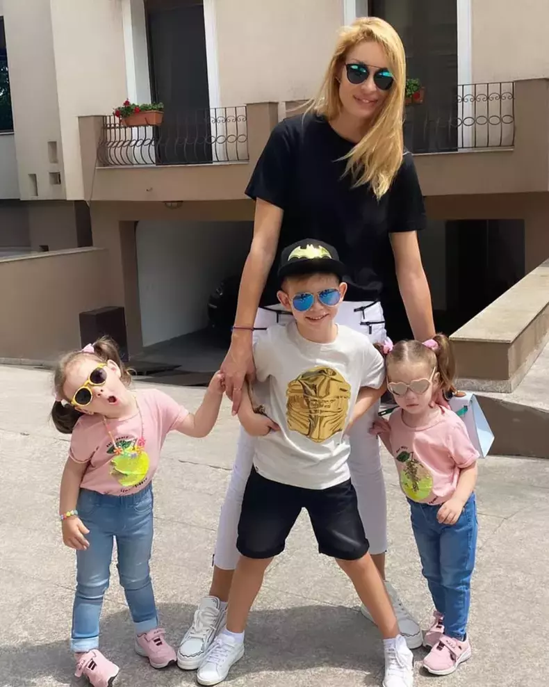 vila Valentina Pelinel Cristi Borcea13