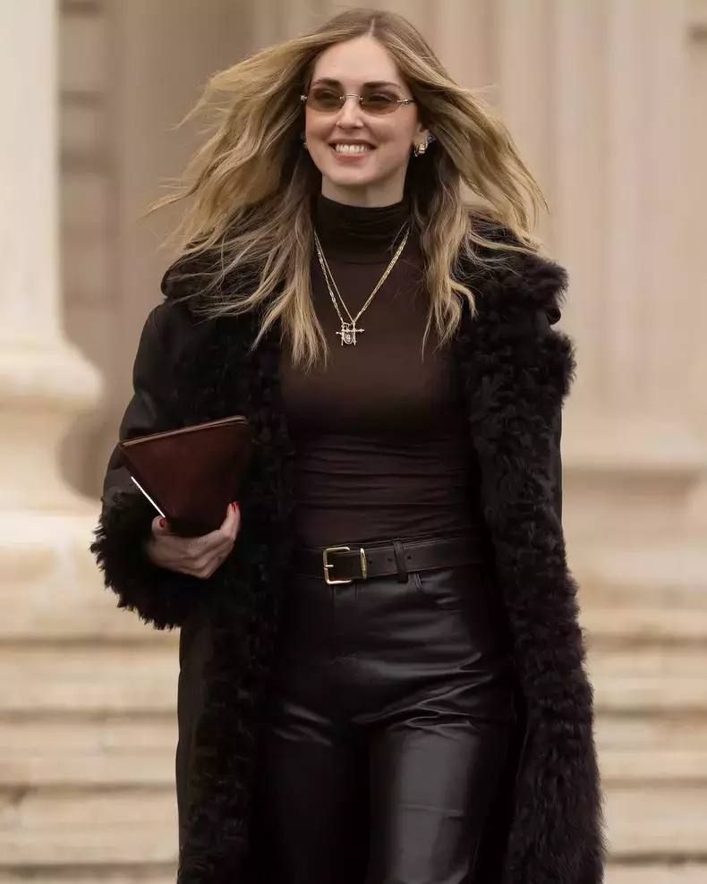 Chiara Ferragn in romania12