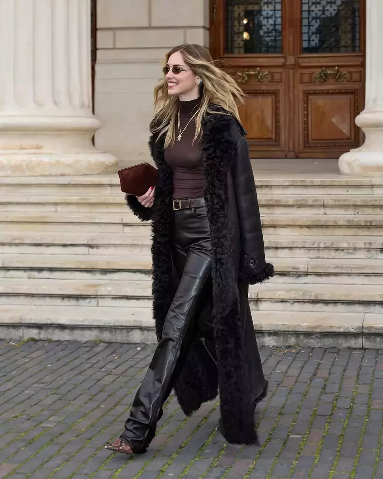 Chiara Ferragn in romania16